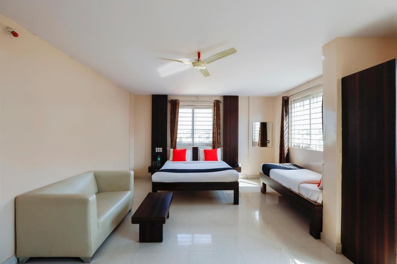 Capital O 70534 Habitat Suites And Rooms Бангалор Экстерьер фото