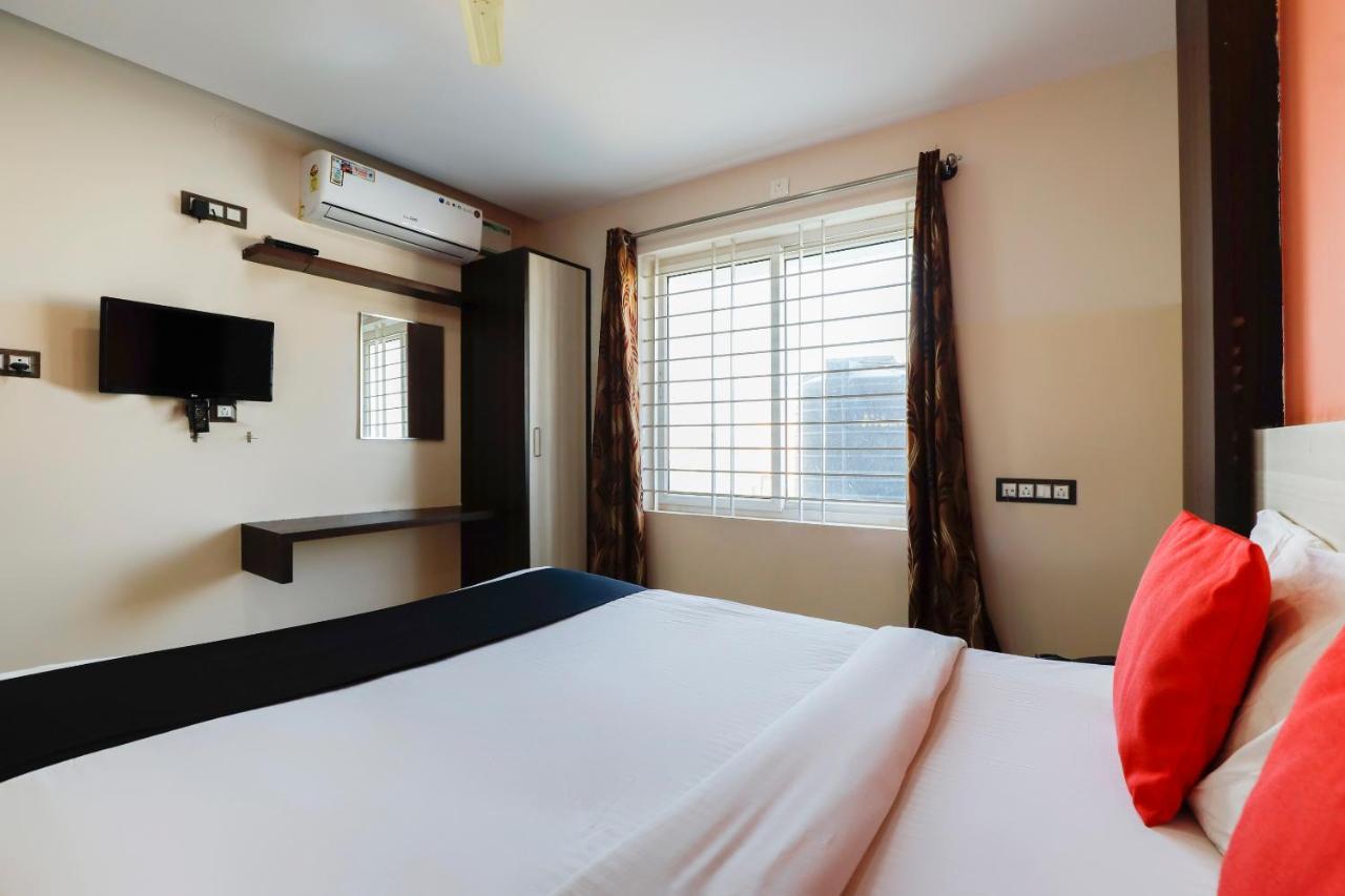 Capital O 70534 Habitat Suites And Rooms Бангалор Экстерьер фото